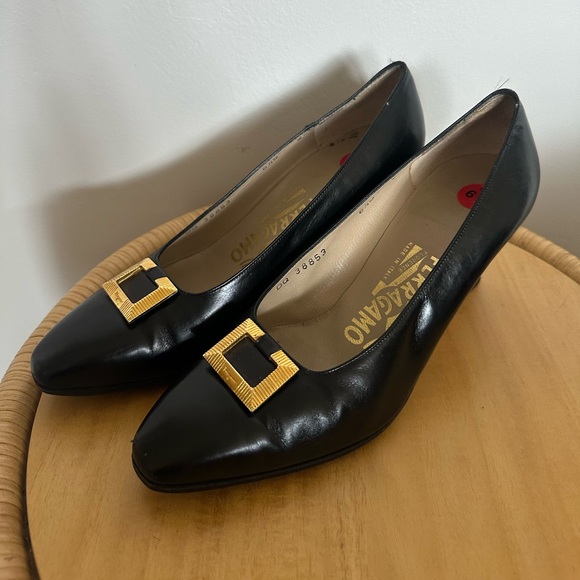 Salvatore Ferragamo Shoes - Vintage Salvatore Ferragamo Black Leather Heels Size 6.5